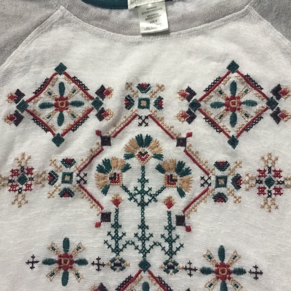 SALE 💥Love on a Hanger / embroidered top - Picture 5 of 7